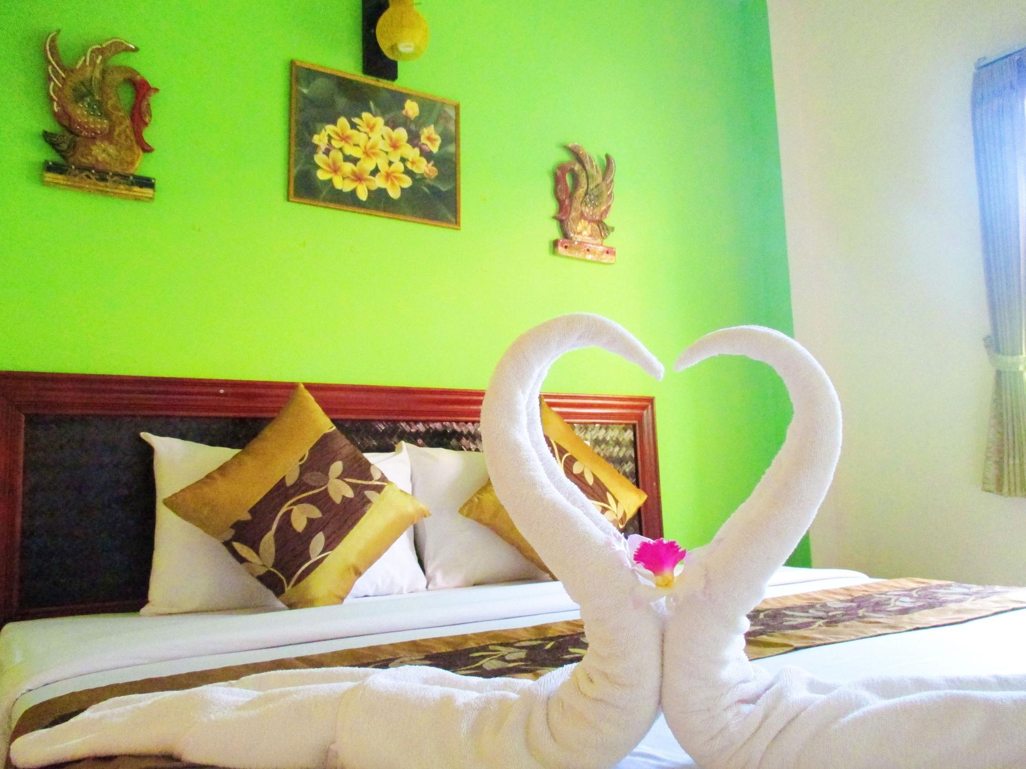 Happiness Resort Ban Khlong Haeng Exteriör bild