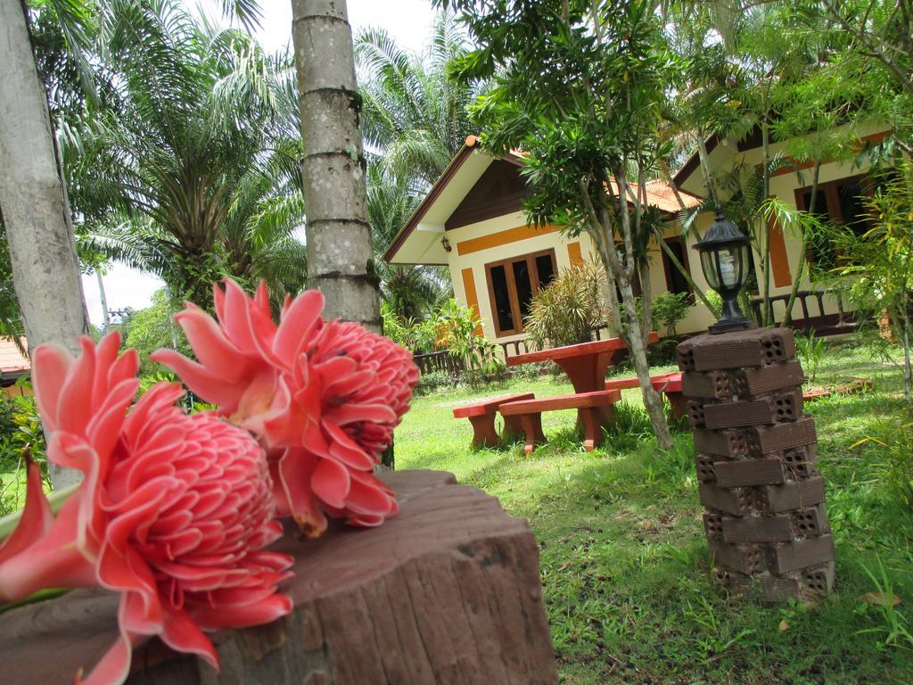 Happiness Resort Ban Khlong Haeng Exteriör bild